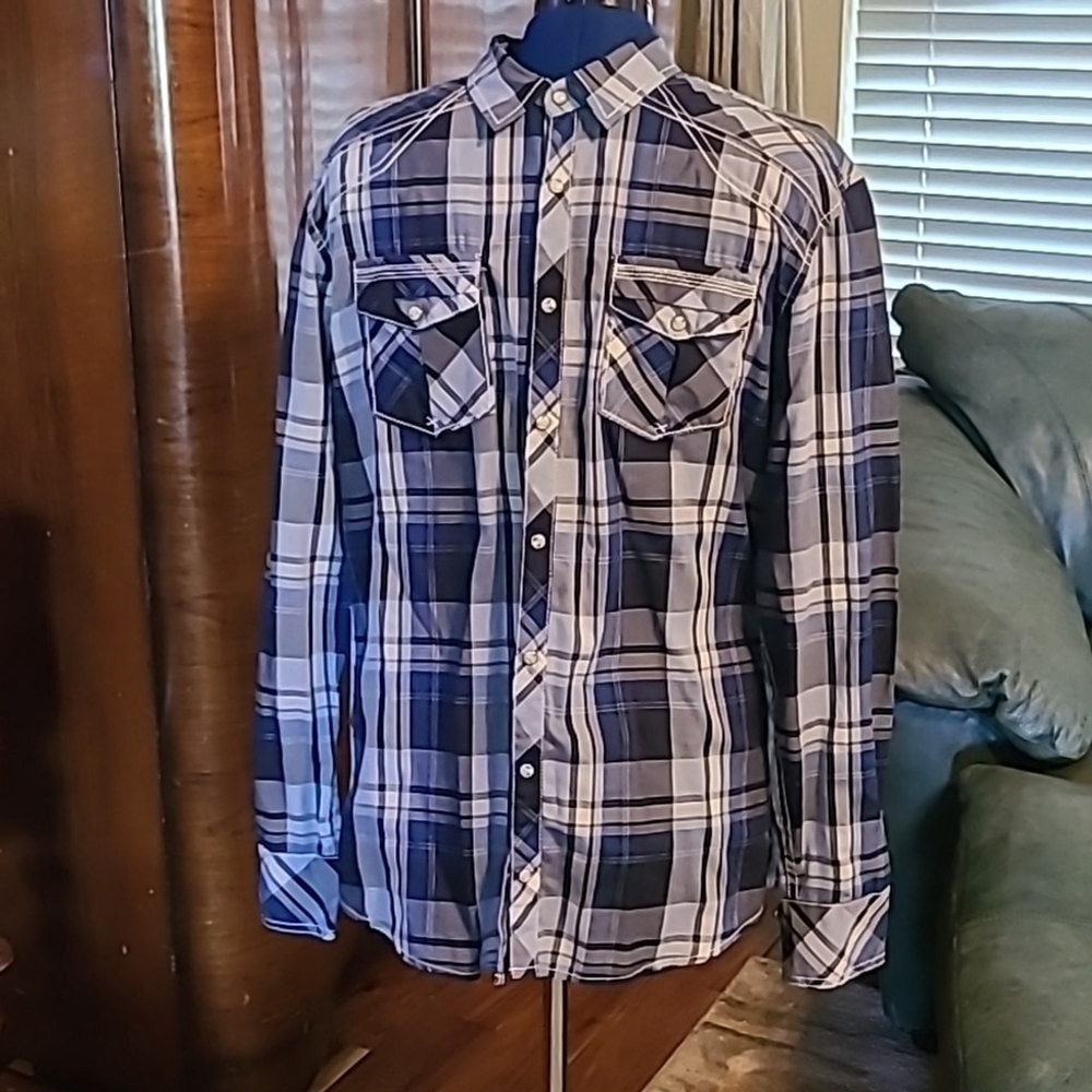 BKE LS athletic fit,pearl snap button up. Blue&blk. Plaid. Sz. L. (#1425) EC.